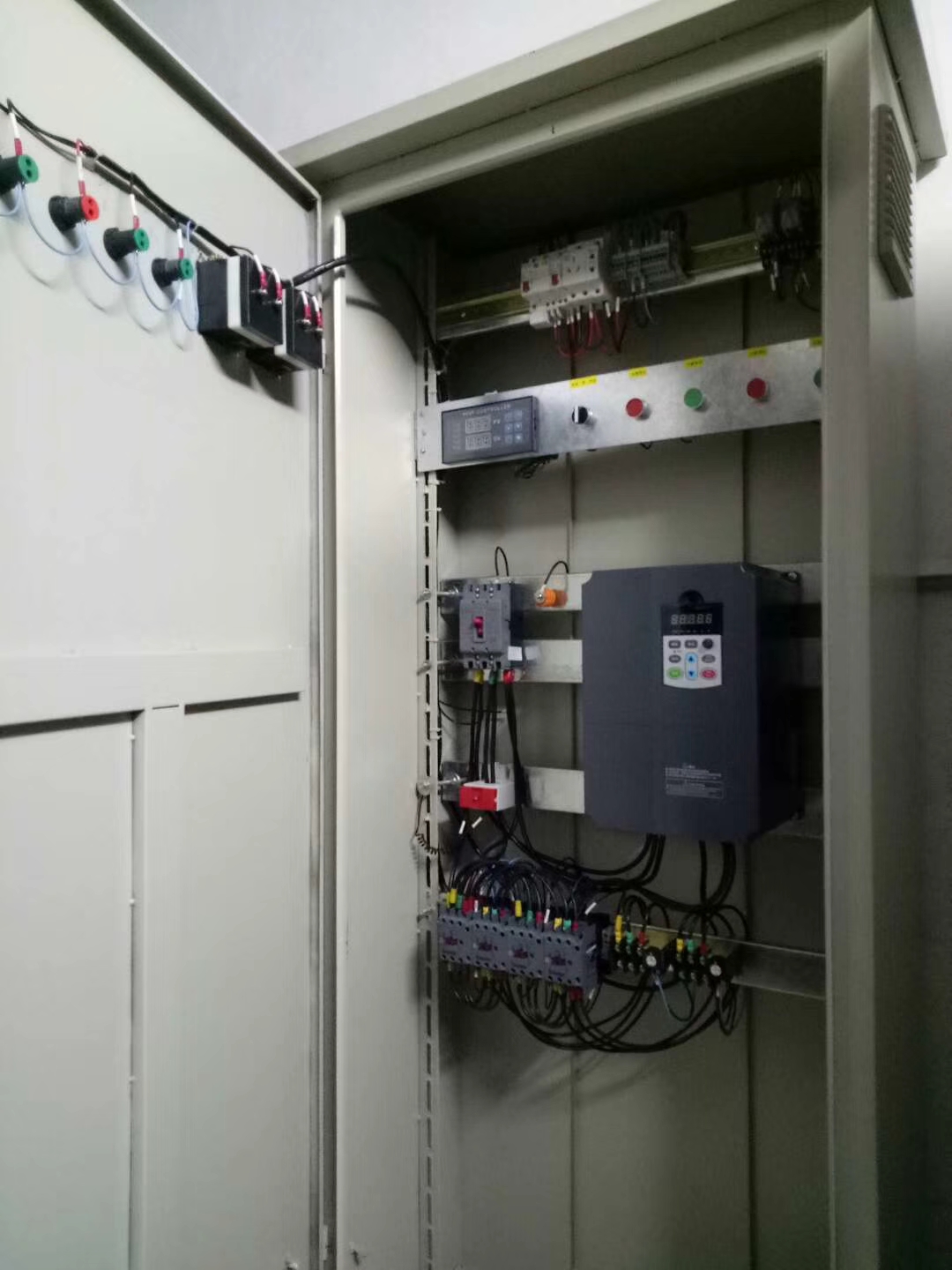 “三科變頻器”