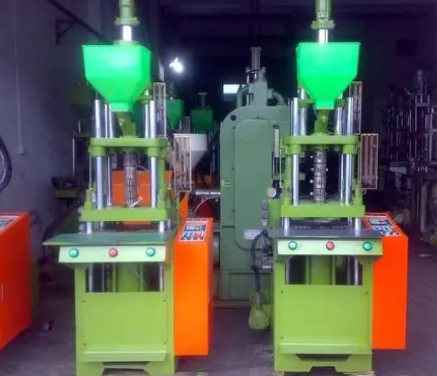 “變頻技術(shù)是如何應(yīng)用在中國(guó)塑料制品行業(yè)的節(jié)能改造中的？”